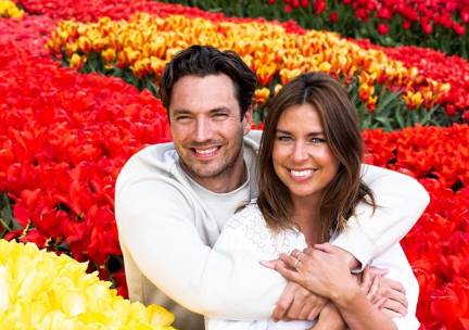 From Amsterdam: Keukenhof Gardens & Tulip Experience Tour