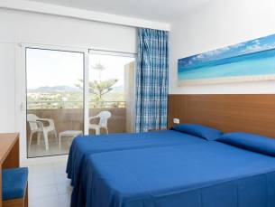 Club Cala Romani