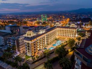 Blue Marlin Deluxe Spa & Resort