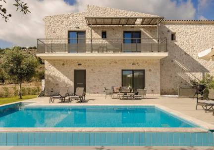 Petradi Villa Skala