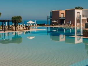 Akteon Holiday Village