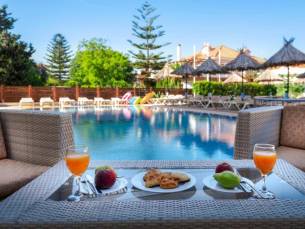 Sunday Hotel