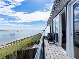 Vakantiewoning aan het water - met 2 balkons | Nr. 22 | 2 - 4 Pers. | Vista Maris