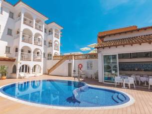 R2 Bahia Cala Ratjada Design
