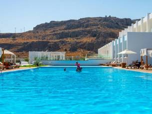 Kamari Plus Beach Resort