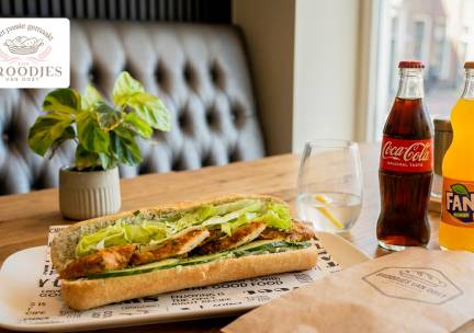 Pistolet + drankje naar keuze voor afhaal