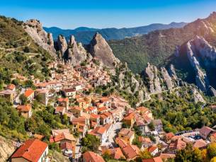 Geniet van halfpension tussen de bergen in het Italiaanse Zuid-Tirol! Incl. South Tyrol guest card voor gratis bus & trein, musea, kabelbanen en exclusieve kortingen