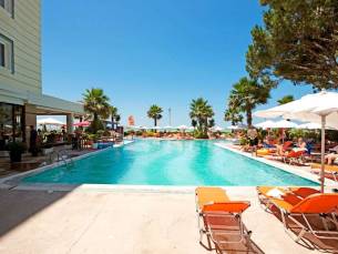 Fafa Mel Holiday Hotel