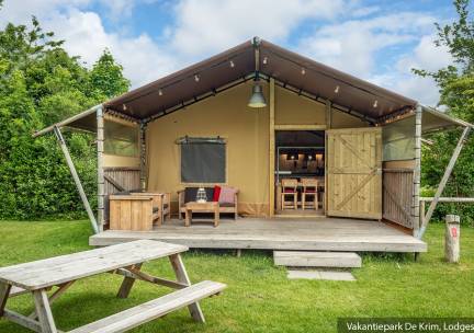 Safari Lodge met badkamer