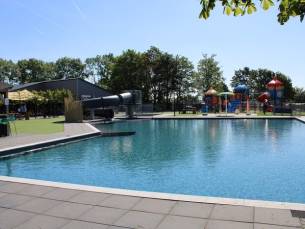 Moderne 4 persoons vakantiewoning de Luxe op vakantiepark de Rhederlaagse Meren