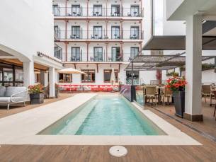 8 daagse vliegvakantie naar Neptuno Hotel en Spa in calella, spanje