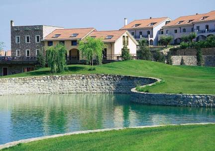 Residence Castellaro Golf Resort