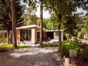 Heerlijk chalet met tuinhuis voor maximaal 6 personen in Uddel