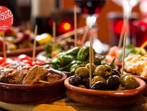 Onbeperkt tapas + dessert bij Tapasco (2,5 uur)