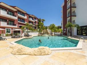 Topazio Vibe Beach Hotel & Appartementen
