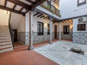 Apartamentos Alhambra Granada 3000