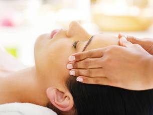 Reikibehandeling (75 min) of Kundalini healing (90 min)