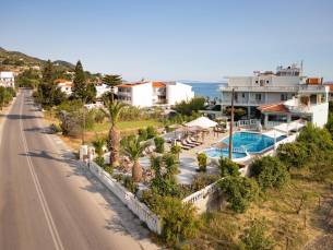 Kokkari Beach