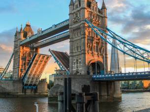 MEGA DEAL!???? 3, 4 of 5-daagse Ferry & Train: Met de ferry van Hoek van Holland naar Harwich en met de trein naar Londen!