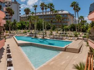 AQUA Hotel The Breeze