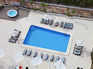 Flamingo Beach Resort