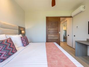Dolphin Suites