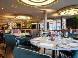Ontdek het gezellige centrum van Breda vanuit een 4*-Van der Valk hotel met wellness + GRATIS parkeren