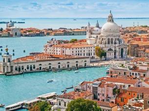 Geniet van een rondreis door Veneti&euml; en Toscane incl. dagtour, ontbijt en meer extra's