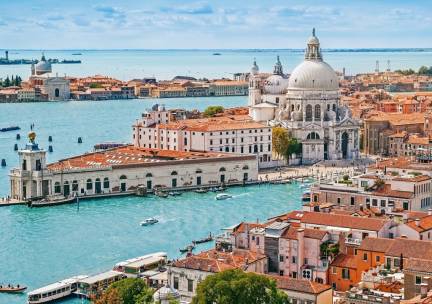 Geniet van een rondreis door Veneti&euml; en Toscane incl. dagtour, ontbijt en meer extra's