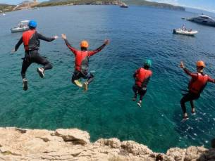 Coasteering in Cala Dragunara im Porto Conte Park von Alghero aus