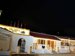 Side Temple Hotel