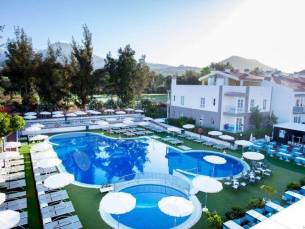 Coral Compostela Beach Golf