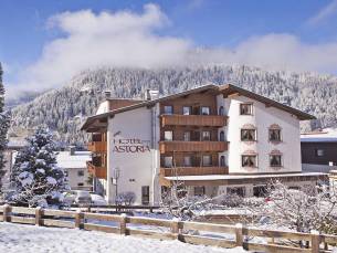 Hotel Astoria en Pension Tirol