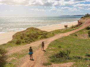 OP=OP LAST MINUTE! ⚡ Verblijf aan de Zeeuwse Kust in een hotel met ZWEMBAD gelegen aan het strand incl. ontbijt & 2-gangendiner!