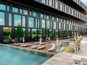 Axis Viana Business Spa