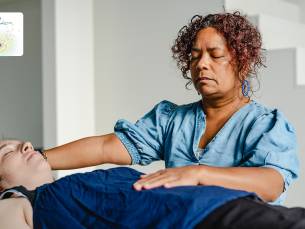 Massage (60 min) of coachingsgesprek (60 min) naar keuze