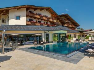 4*-wellnesshotel in Tirol incl. ontbijt, 5-gangendiner + Zillertal gastenkaart voor kortingen en leuke extra's!