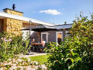 Vakantiehuis Ravenbosch Royaal met bubbelbad, sfeerhaard en tuinhuis - 5 persoons