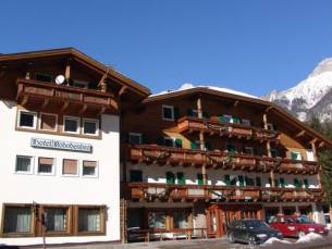 Hotel Rododendro