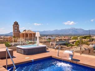 Can Ribera by Zafiro