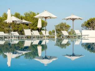 Ikos Porto Petro