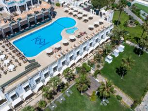 Azka Hotel
