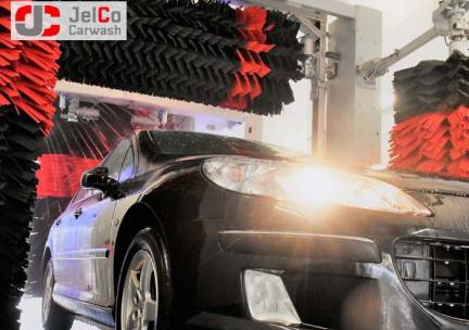 Wasbeurt bij JelCo Carwash in Helmond