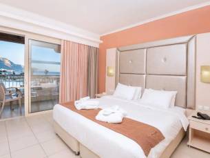 Grand Blue Beach Hotel