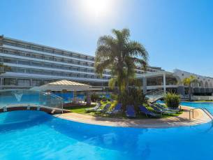 Oceanis Beach Hotel
