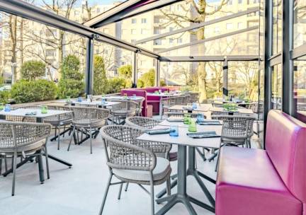 Verblijf in een hotel nabij Parijs in Champs-sur-Marne incl. ontbijt