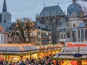 KERSTDEAL! ???? Bezoek 3 dagen de kerstmarkten van Aken, Valkenburg en Maastricht vanuit een 4*-kasteelhotel in Zuid-Limburg incl. ontbijt en 1hoofdgerecht & GRATIS parkeren!