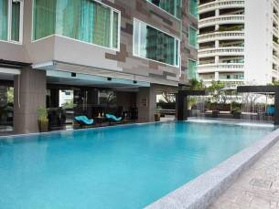 Golden Tulip Mandison Suites