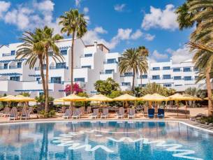 8 daagse vliegvakantie naar Seaside Los Jameos in puerto del carmen, canarische eilanden