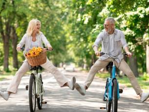 ???? Centraal tussen het groen & de kust! Je fietst van Het Amsterdamse Bos zo naar de duinen van Zandvoort met je inbegrepen fiets! Incl. ontbijt
